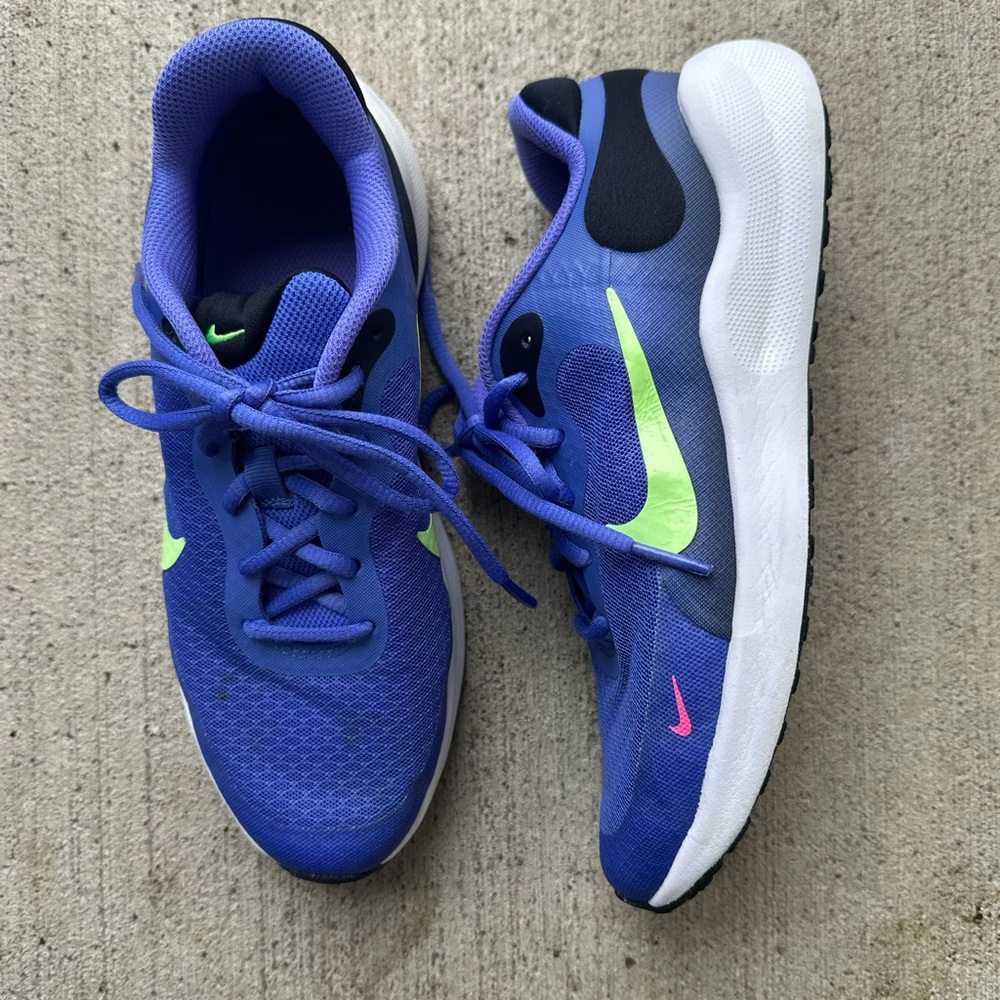 Nike Kids' Revolution 7 Running Shoes Size 5Y